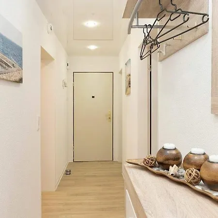 דירה Moderne Mit Garten/terrasse *