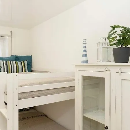 شقة Moderne Mit Garten/terrasse *