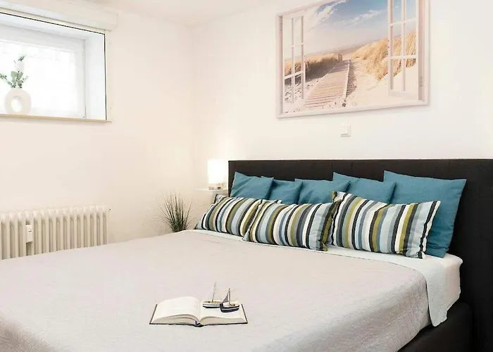 Moderne Mit Garten/terrasse Appartement *